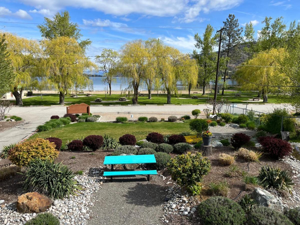 Okanagan Falls Holiday Beach Resort Motel المظهر الخارجي الصورة