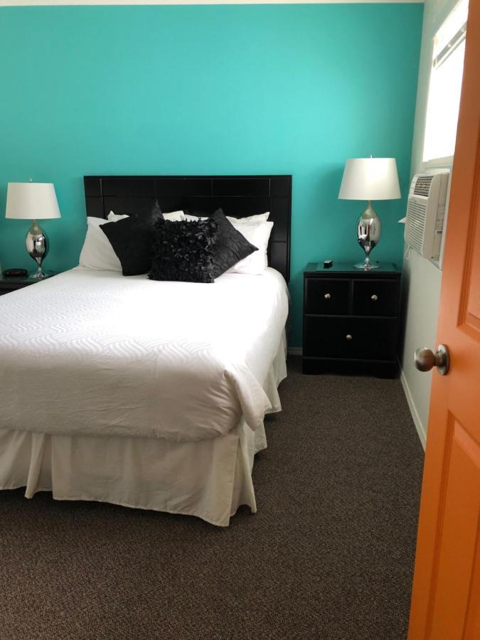 Okanagan Falls Holiday Beach Resort Motel المظهر الخارجي الصورة