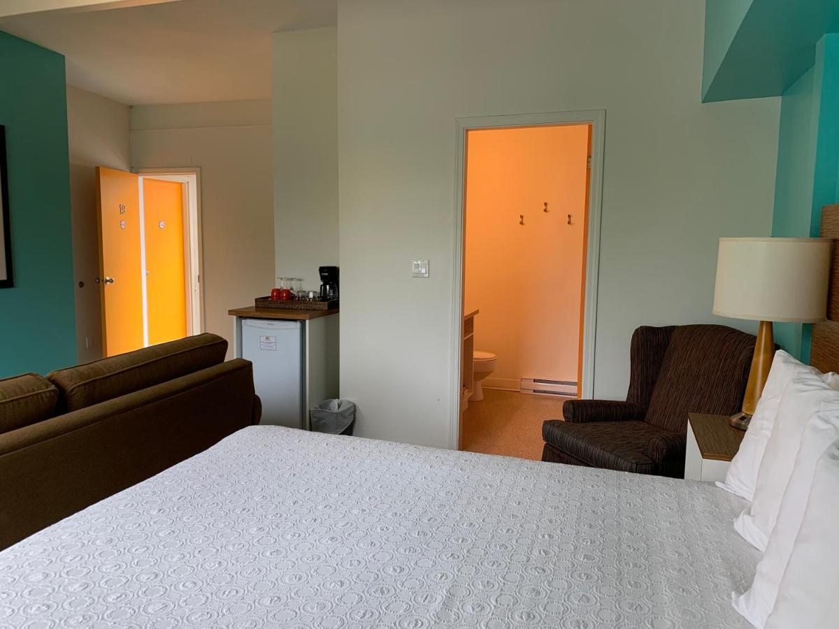 Okanagan Falls Holiday Beach Resort Motel المظهر الخارجي الصورة